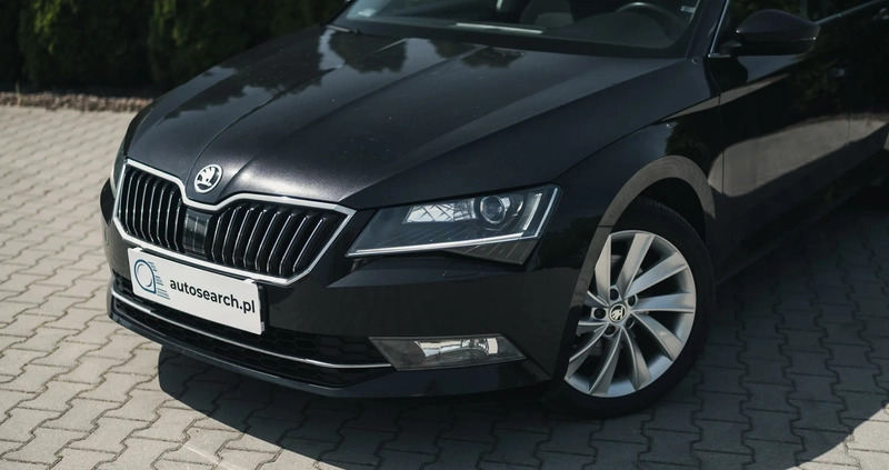 Skoda Superb cena 74998 przebieg: 158226, rok produkcji 2017 z Kolbuszowa małe 742